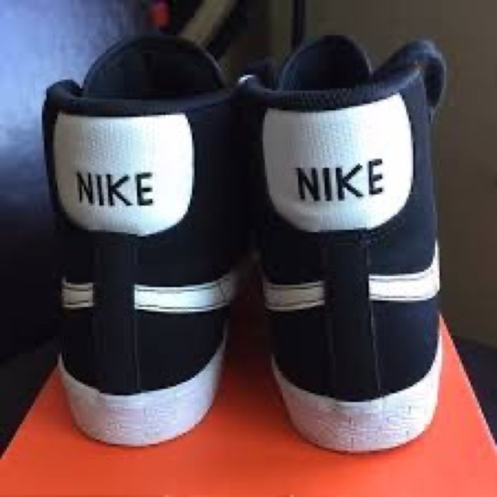 Black and white Nike Blazers - Picture 11 of 12